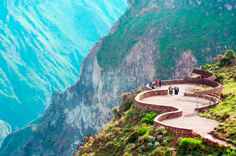 mirador del condor colca